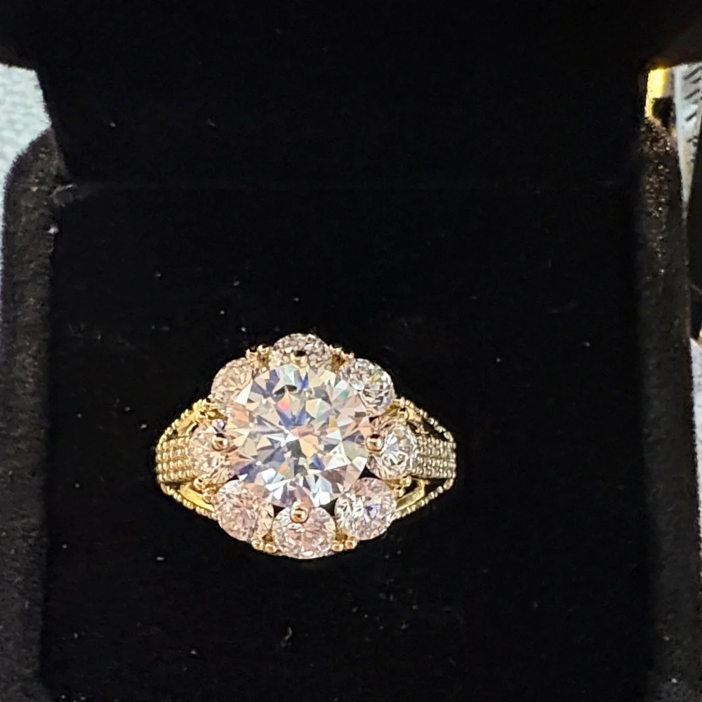 14kt Plated Gold 2 Ct Simulated Diamonds Luxury Ring - Picture 9 of 9